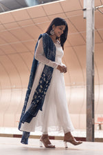 Load image into Gallery viewer, Roja