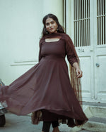 Load image into Gallery viewer, Tara